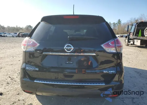 2015 Nissan Rogue S z USA, uszkodzony, nr VIN 5N1AT2MV6FC828196